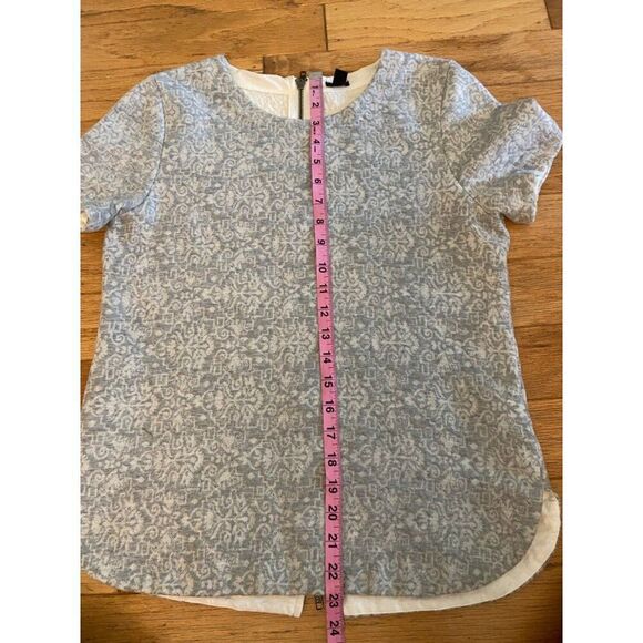J.Crew Women’s thick grey Short Sleeve Patterned Shirt With Back Zipper sz small - Picture 9 of 9